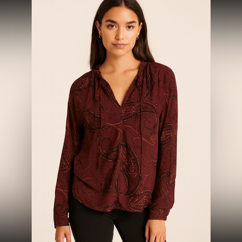 Abercrombie & Fitch Women’s S Red Paisley Long Sleeve Blouse